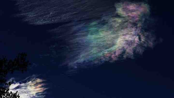 Iridescent Cirrus Rainbow Wave Cloud 1280x720 Time: 03:07